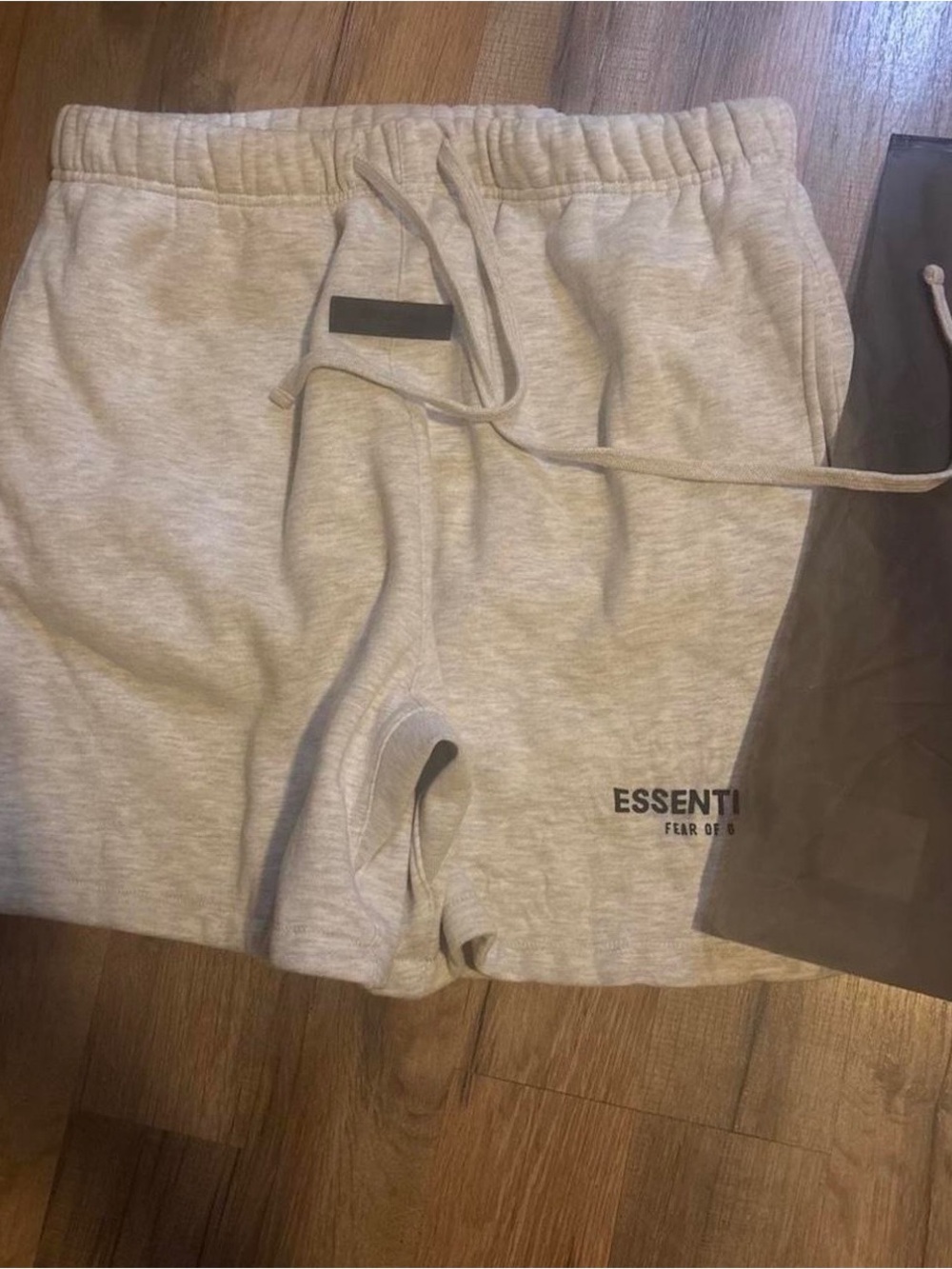 Men’s essentials size large